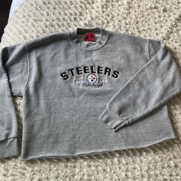 NFL Tops - Vintage NFL Pittsburgh Steelers cropped crewneck